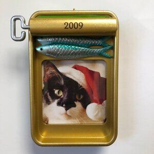 2009 Hallmark Keepsake "Tabby Treats" Photo Ornament, New in Box, 3.5"x2.25"